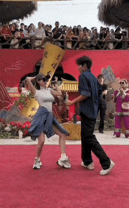 他们是怎么做到不尴尬的。[捂脸哭][捂脸哭]