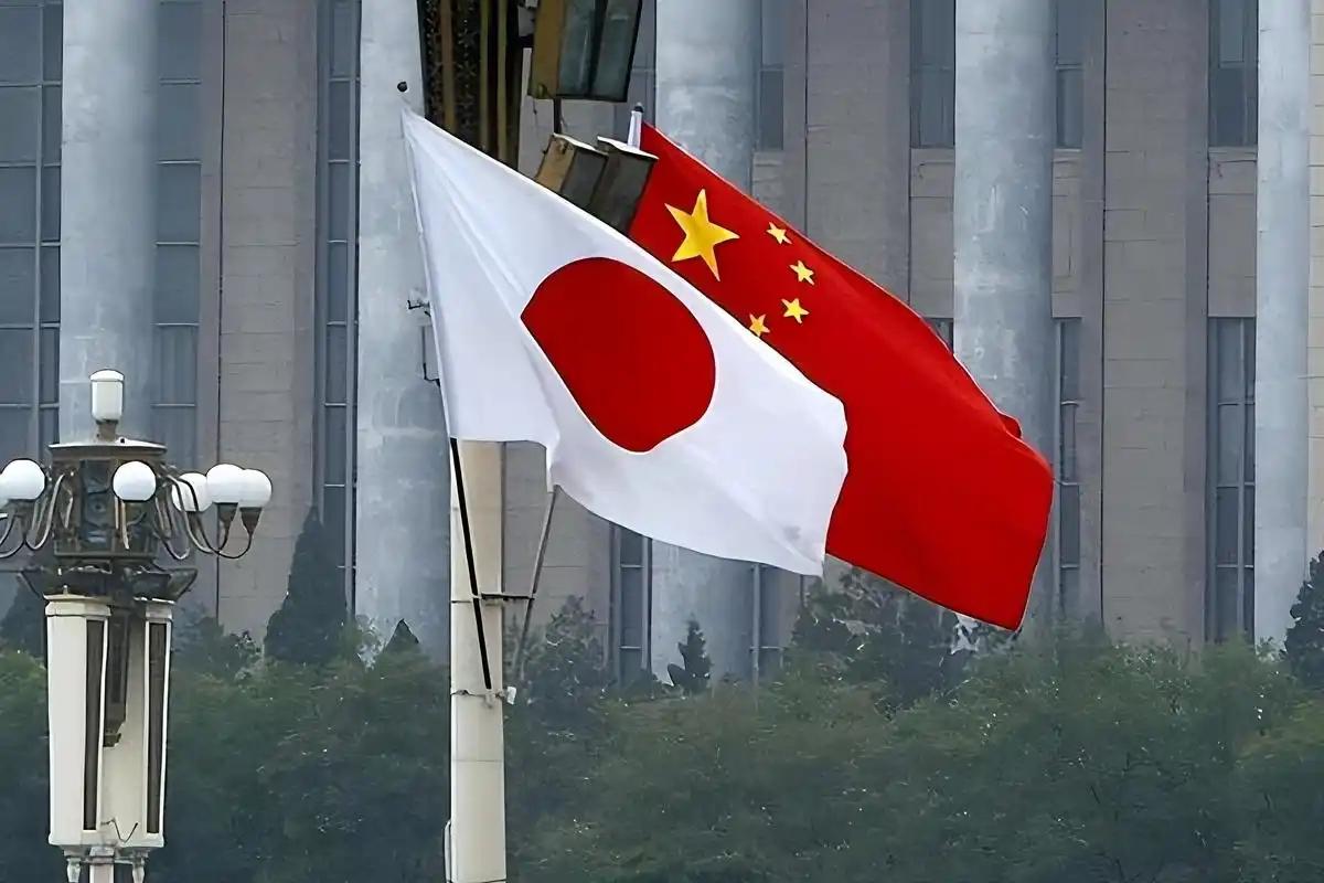 中日一旦开战，我们普通人该怎么办？说白了，真要是中日那边撕破脸开战了，我们普通人
