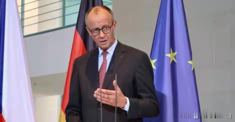 办不到！美国不仅想方设法让乌克兰以土地换和平，还想从欧洲拿走冻结的俄罗斯数千亿