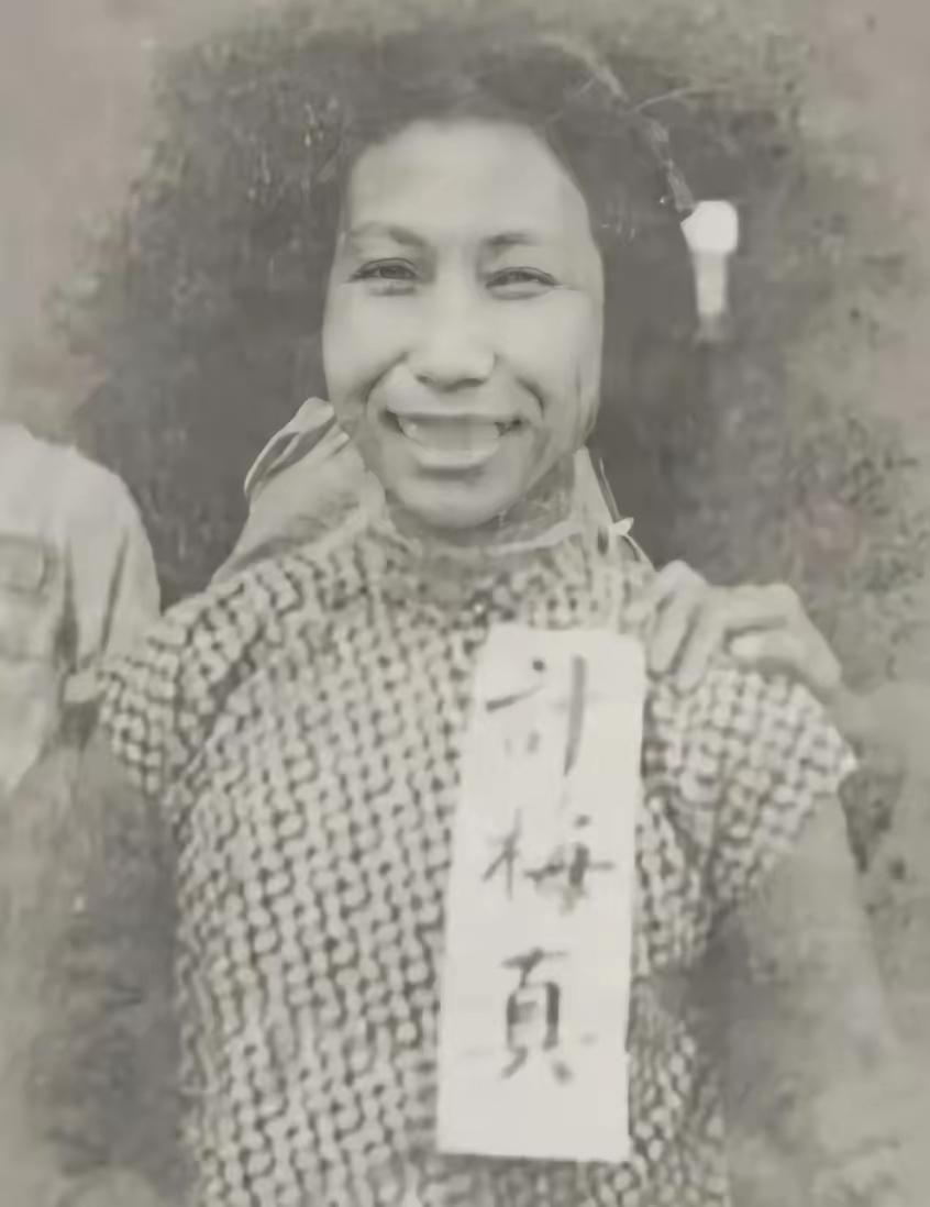 谁说女子不如男，随着《沉默的荣耀》热播，真实的场景浮出水面；蔡孝乾在被捕的时候，