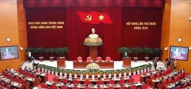 越南废除了汉字、韩国废除了汉字、日本也废除了汉字，结果呢？越南彻底改用拉丁国语字
