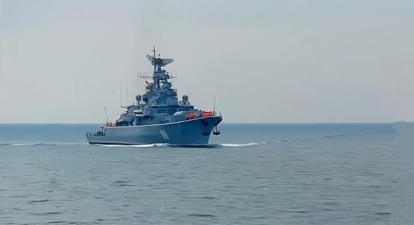 中日关系紧张，当前世界各国对中日冲突的态度截然不同。美国、欧洲、印度、俄罗斯、以