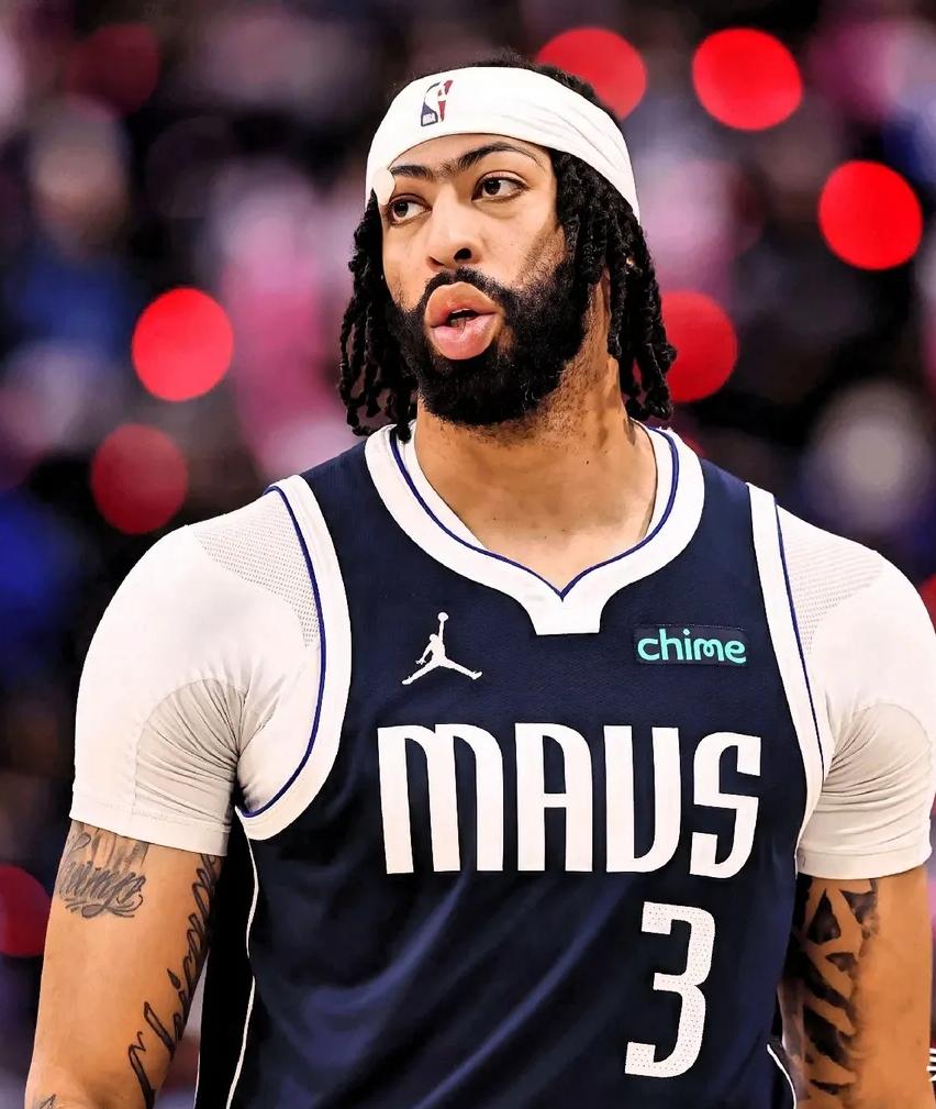 说实话抛开薪资匹配不匹配的问题现在让艾顿和浓眉互换东家湖人球迷愿意不愿意？