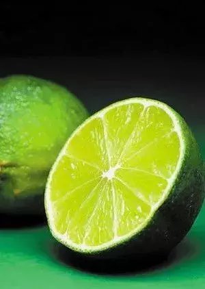 背景 壁纸 绿色 绿叶 树叶 水果 植物 桌面 300_422 竖版 竖屏 手机图片