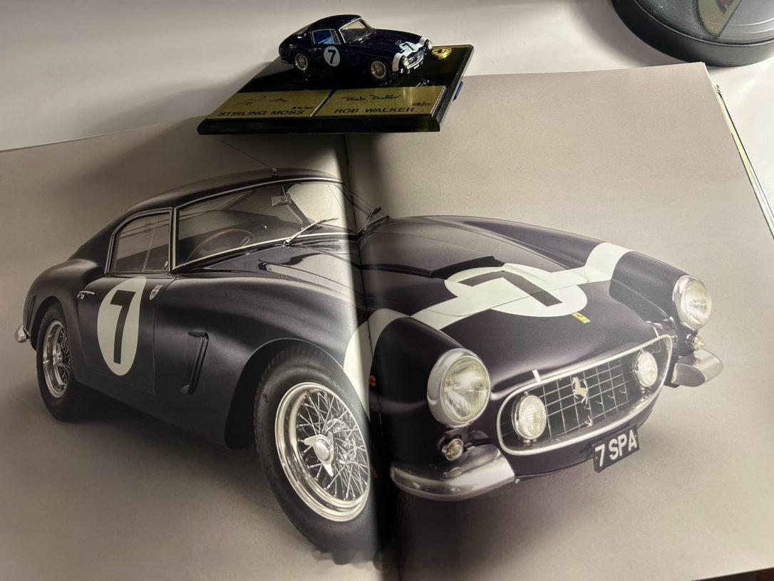 上一个帖子分享了1/18CMCFerrari250GTSWB以及原厂法拉