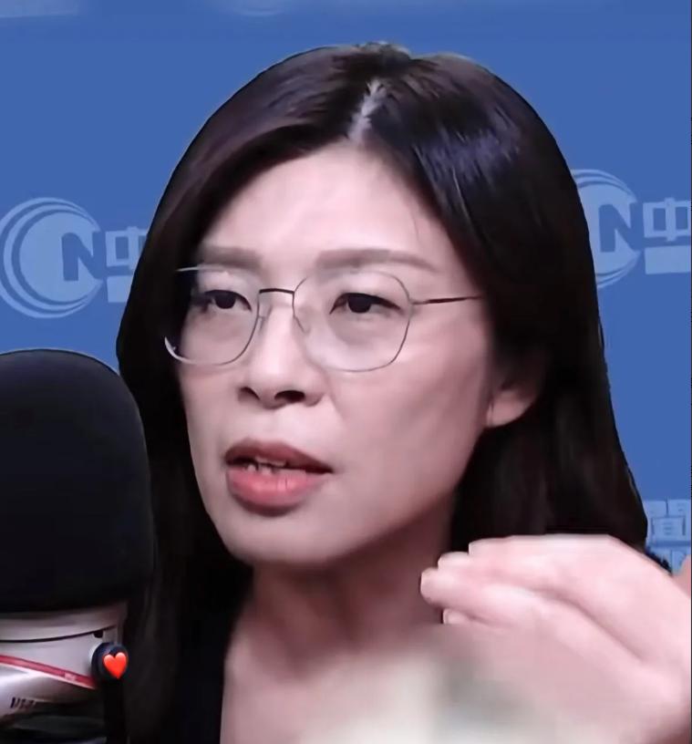 11月12日，郑丽文和美国在台协会终于见面了，通过对郑丽文的观察，终于发现她是一