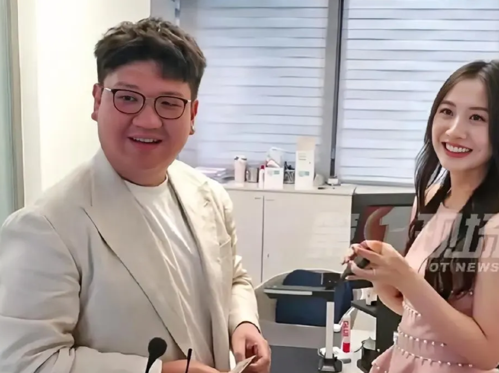 一个不贪财，一个不好色，这种爱情，谁不羡慕？