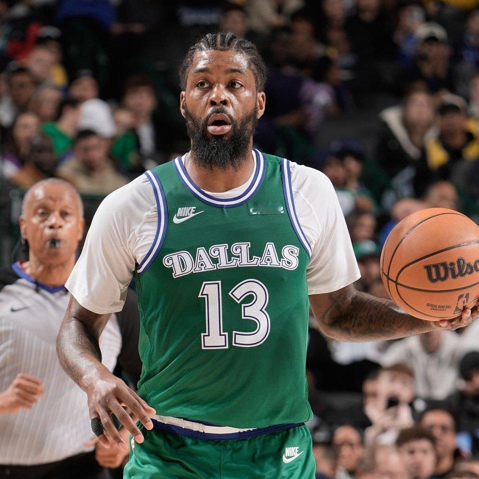 据报道，马绍尔近期状态火热，而独行侠很可能会考虑在交易截止日前趁热将他交易出去。