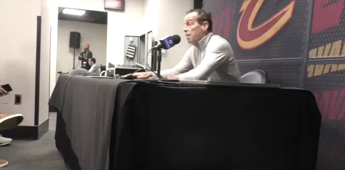 阿特金森谈哈登：“这是我执教以来第一次，对让一个球员长时间留在场上这么有信心。哈