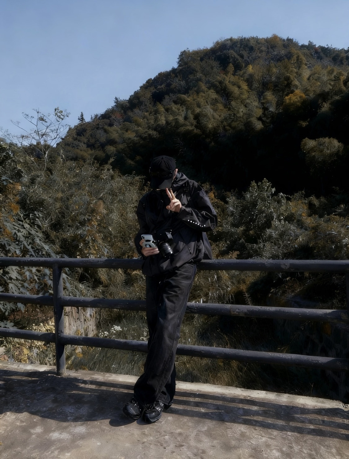 蹲一波抖音会动的,万一就有爬山vlog呢