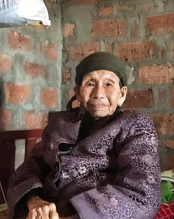 1941年，日军侵犯15岁的少女黄有良，她拼命反抗，鬼子大怒，正要杀她时，日本军