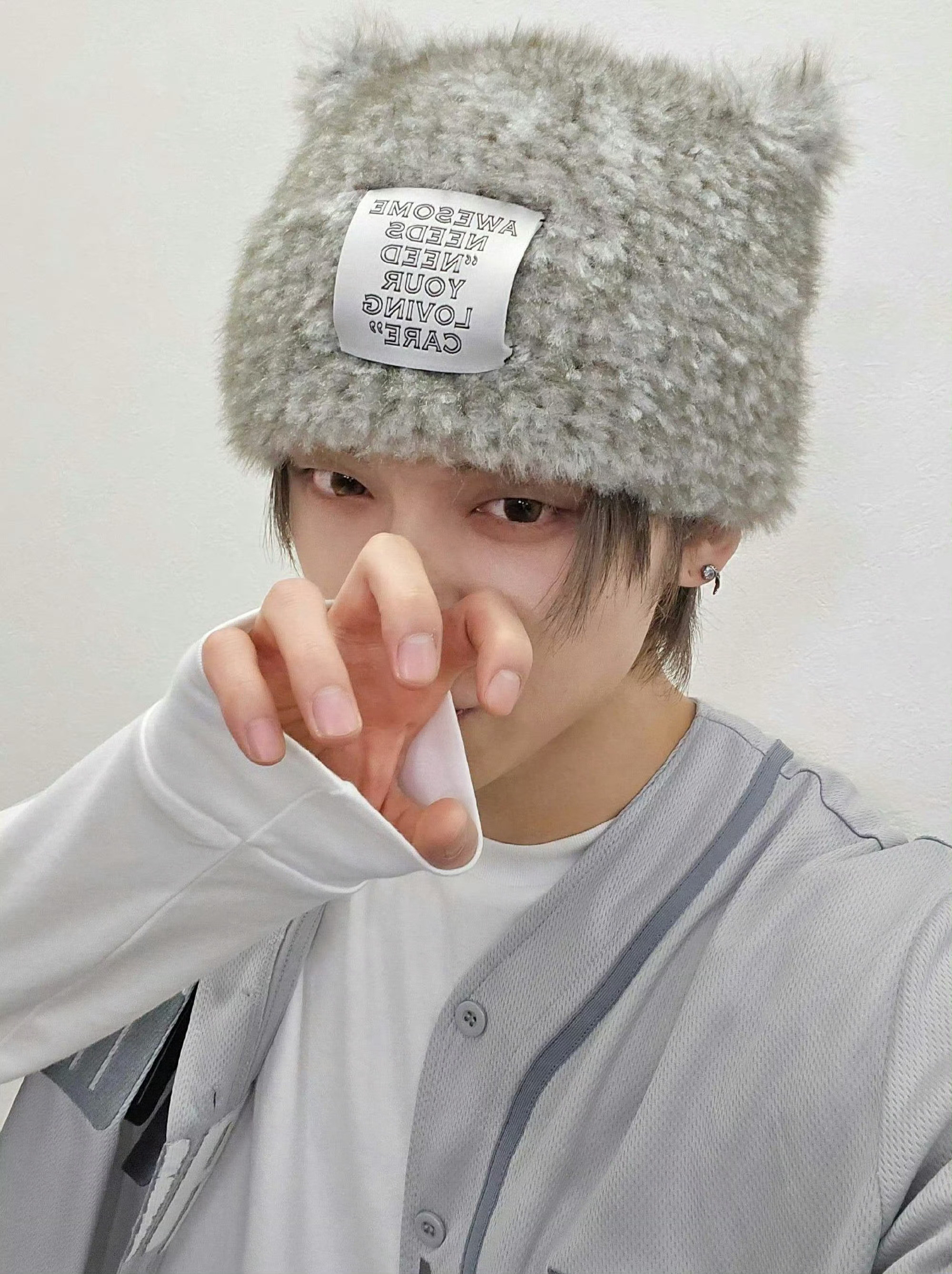 妈妈妈妈眼睛都有红血丝了一定要好好休息🥺