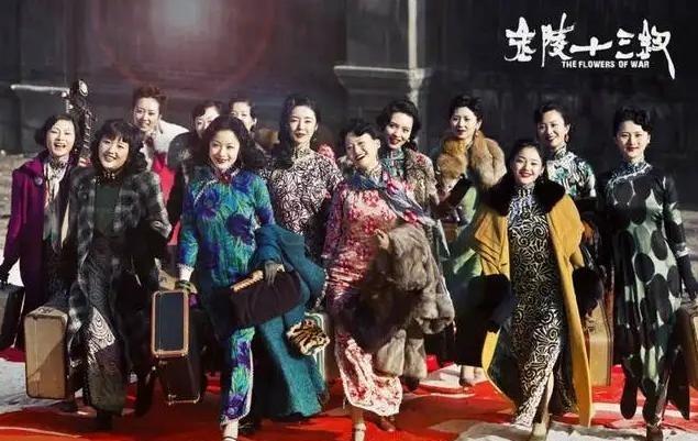 2011年，在拍摄《金陵十三钗》时，张艺谋将演员何珺赶出剧组。怀恨在心的何珺，举