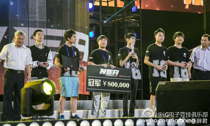 第一支在鸟巢夺冠的中国战队啊？还记得这个IG吗？Ana也在​​​