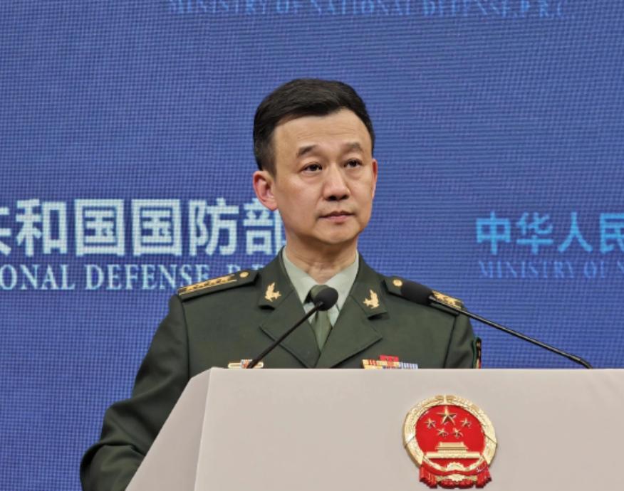 国防部重磅表态，南海这回真要收网了。2026年5月18日，国防部一