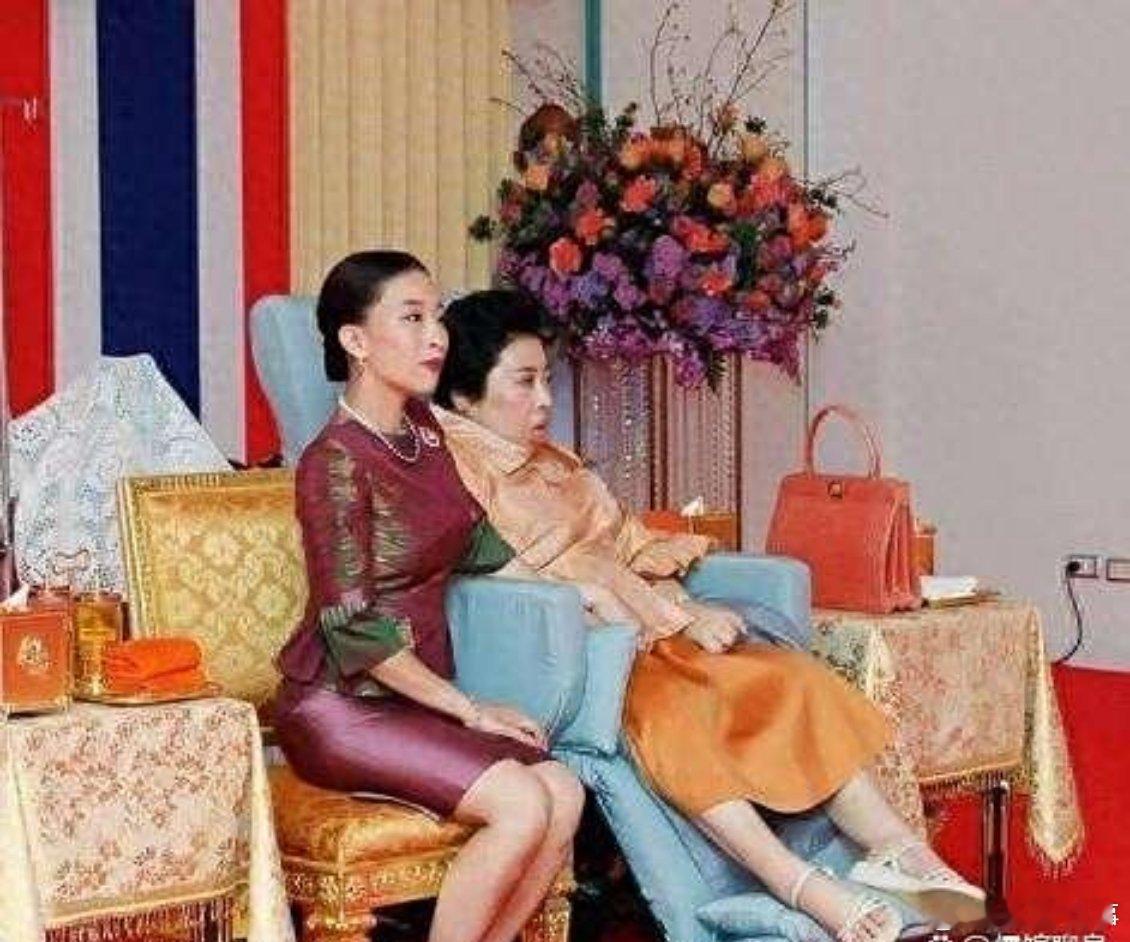 对泰国王室来说，一个成员是不是还在世不能看人出不出现，必须看她的生日时会不会得到