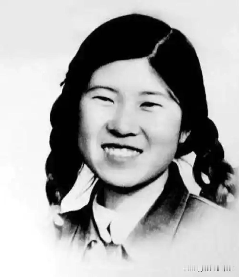 1958年，杨虎城的女儿杨拯陆在婚礼前夕神秘失踪了，数日后，在严寒的冰雪覆盖下，