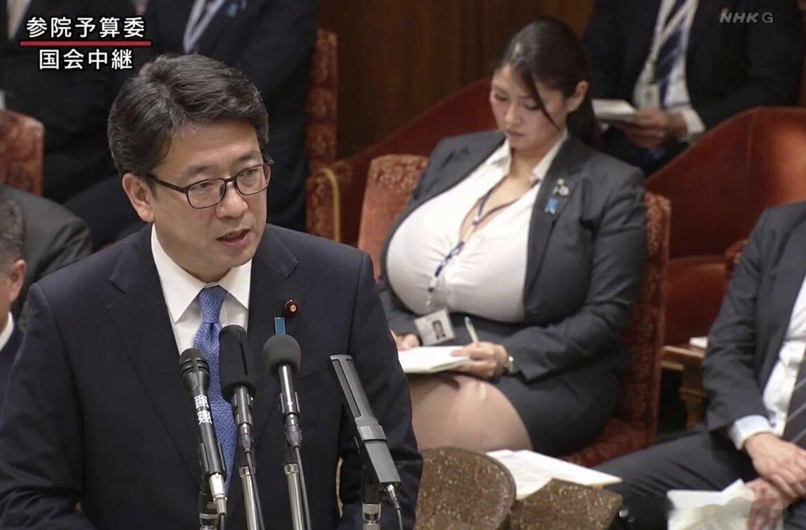 NHK的摄影师是有说法的，建议查一下他简历。
