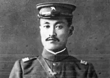 郭松龄反奉失败，主要是犯了两大错误。1925年12月24日，郭松龄和韩淑秀