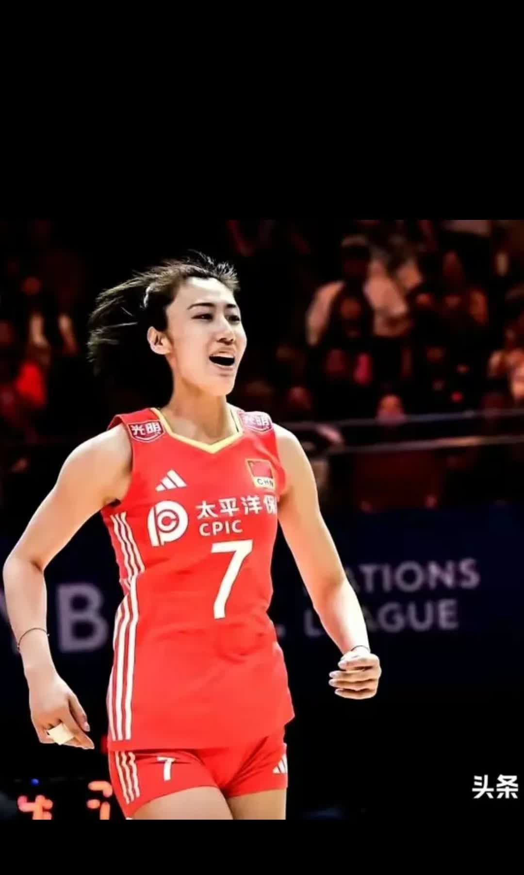 [赞][玫瑰]中国女排🇨🇳输球法国队，來自天津女排的队员並不丢脸。