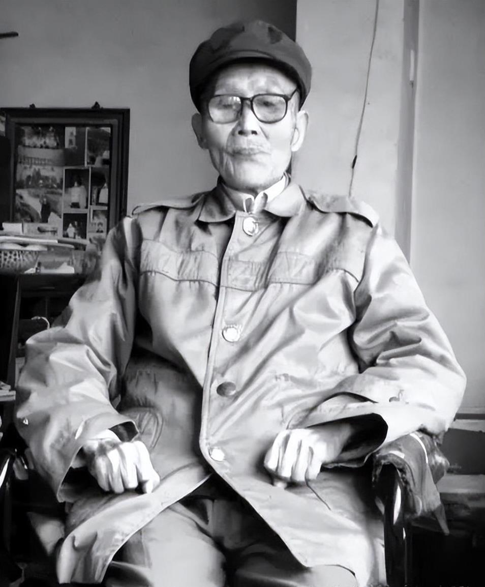 1941年第二次长沙会战，湖北籍军人郑贵玉捅死第一个日寇后，感觉日军的三八枪刺刀