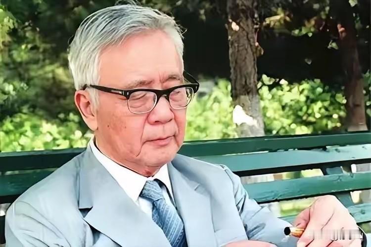 很多人不懂华罗庚的数学成就，我今天跟大家分享下：6年，1200多名工人轮班苦战，