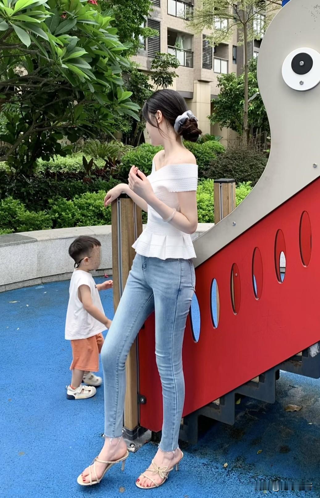 带孩子的日常穿搭，分享给你