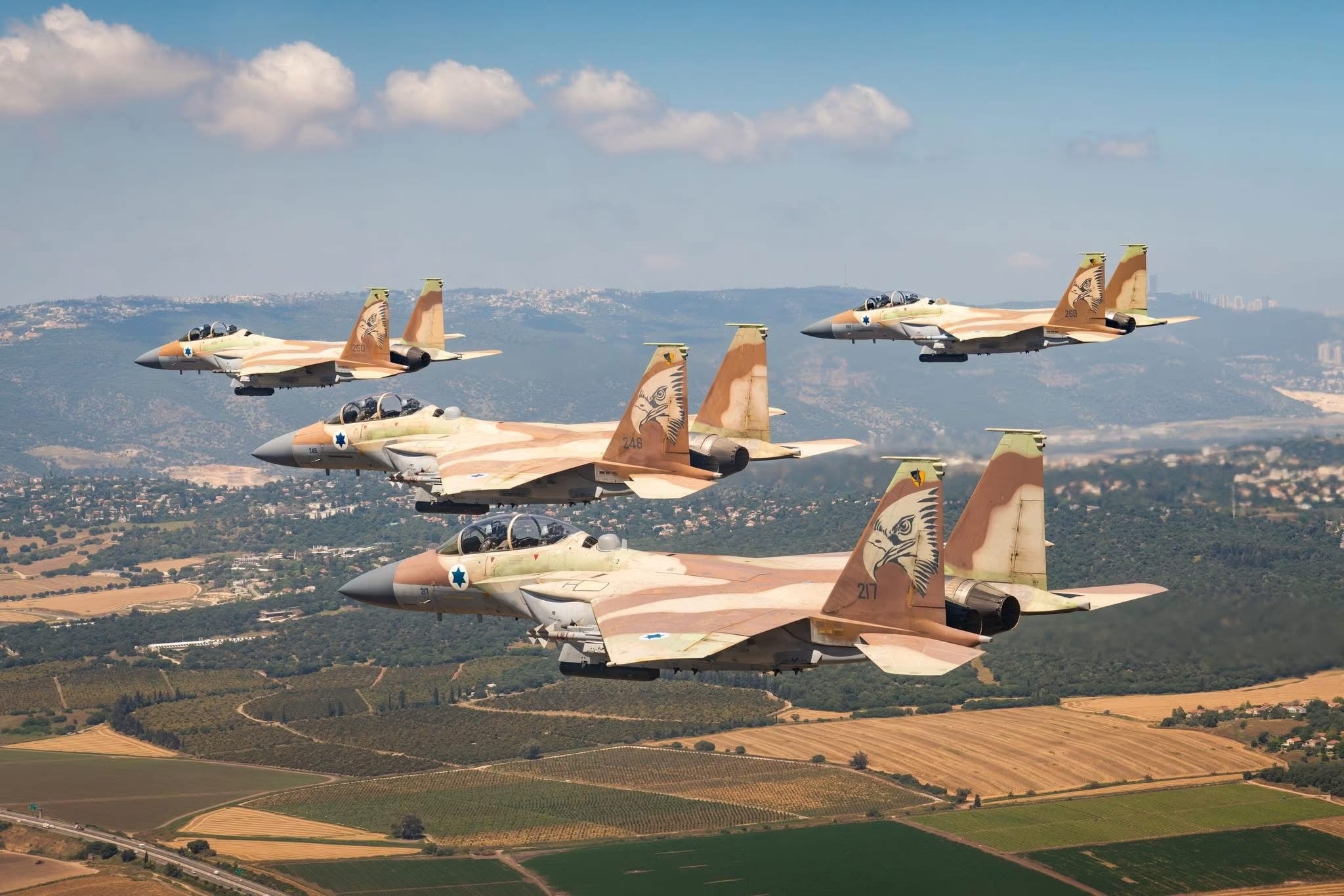 今日老鹰以色列空军（IAF）第69“重锤”中队F15I编队空对空摄影