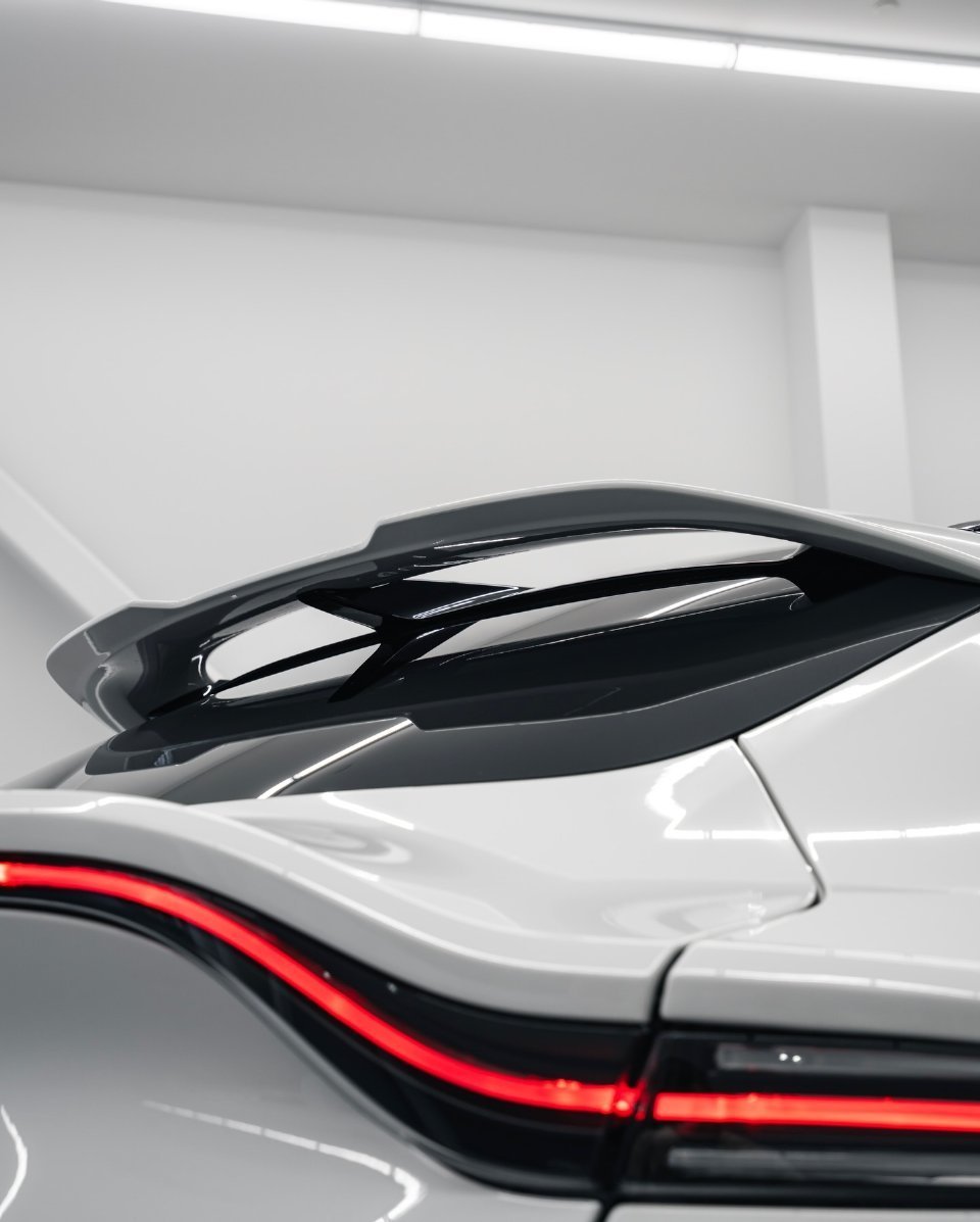 AstonMartinDBX707｜阿斯顿马丁