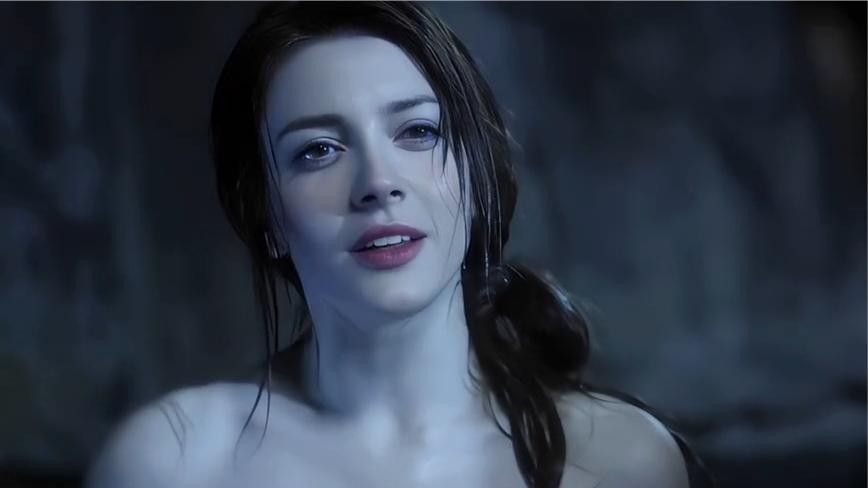 惊艳！冷门女神埃莲娜萨汀的优雅魅力