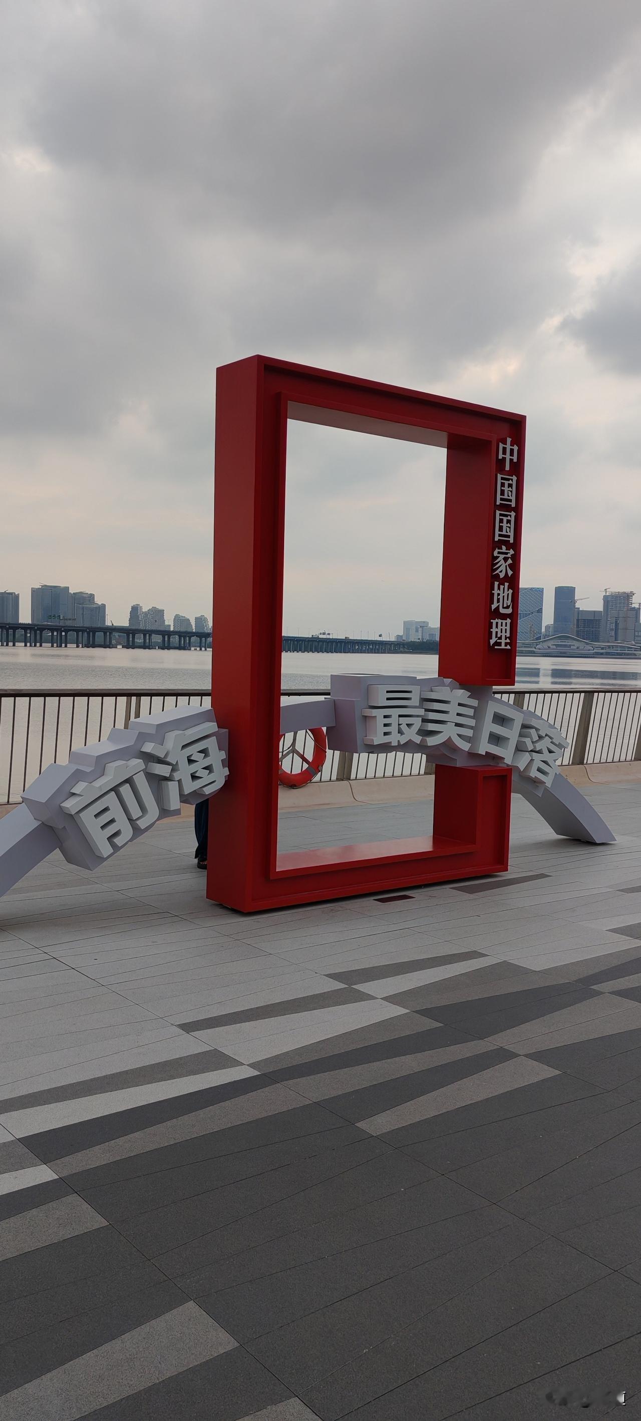 两个人一定要很爱很爱对方，才能结婚，两个相爱的人在一起才会幸福。前两天刷到一女