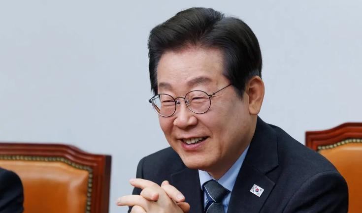 对中国降格了！九三大阅兵马上就要开始了，中国给周边国家都发了邀请，韩国当然也在其