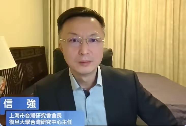 前两天复旦大学的信强教授说的一番话，我刷到的时候差点放下手里的保温杯拍大腿。他说
