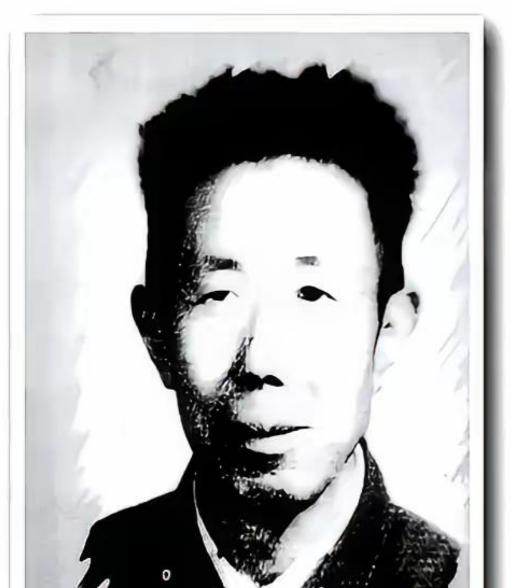 1949年，杀了3000多名红军的韩起功率残部逃入祁连山，这时，一个农民走了10