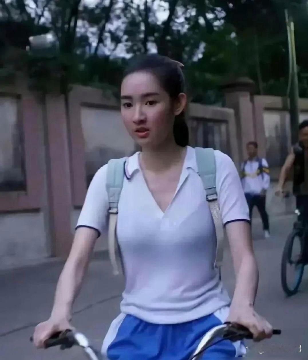 导演到底是咋做到脸不红的呀？