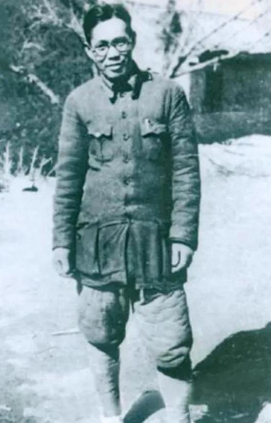 1946年中原突围的硝烟还未散尽，胡宗南的部队在陕南黑山镇附近，捕获了解放战争期