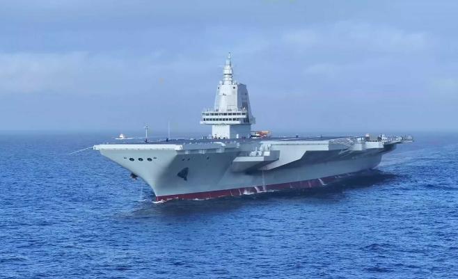 “三航母时代”正式到来！但台湾却把视线转向了076两栖舰，甚至蔡正元还当众给出提