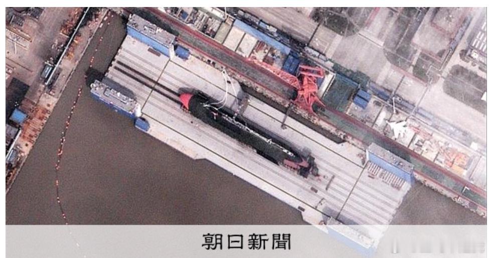 外媒：中国核潜艇新设计：取消驼峰更安静，专为猎杀航母而生近期，综合美国“战区”（