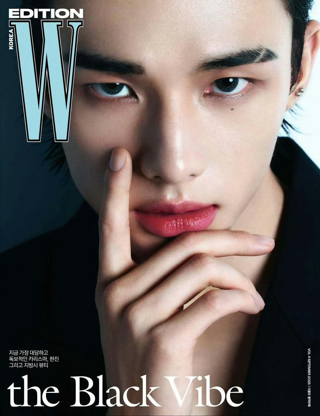 黄铉辰×WKoreaEditionBookVol.9Givenchy
