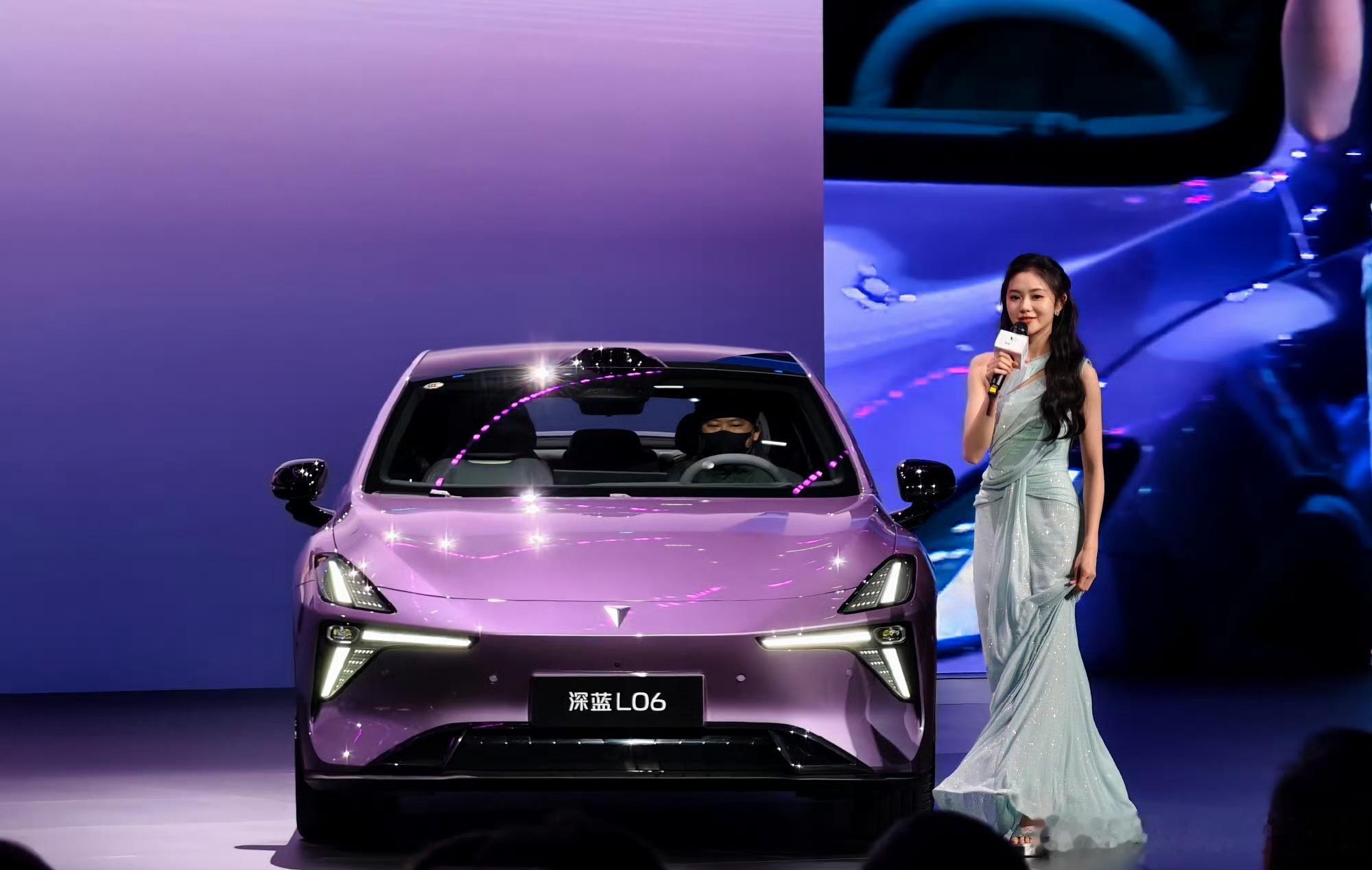 深蓝L06一个准15万档的车，居然把现在20多甚至30多万轿车的配置全搬上来了