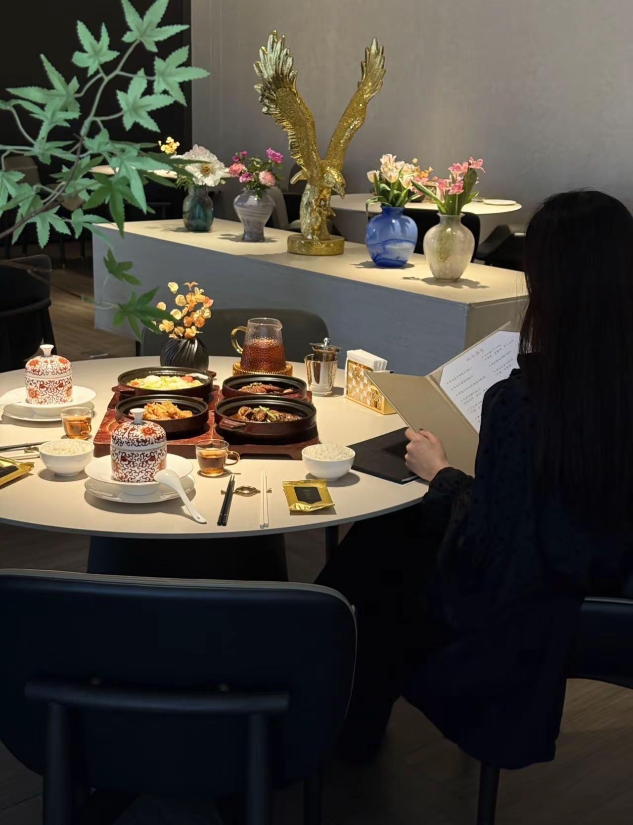 （广州）个人私藏很久的潮汕漂亮饭。。。位于珠江新城的地道潮汕菜，中午开到凌晨环境