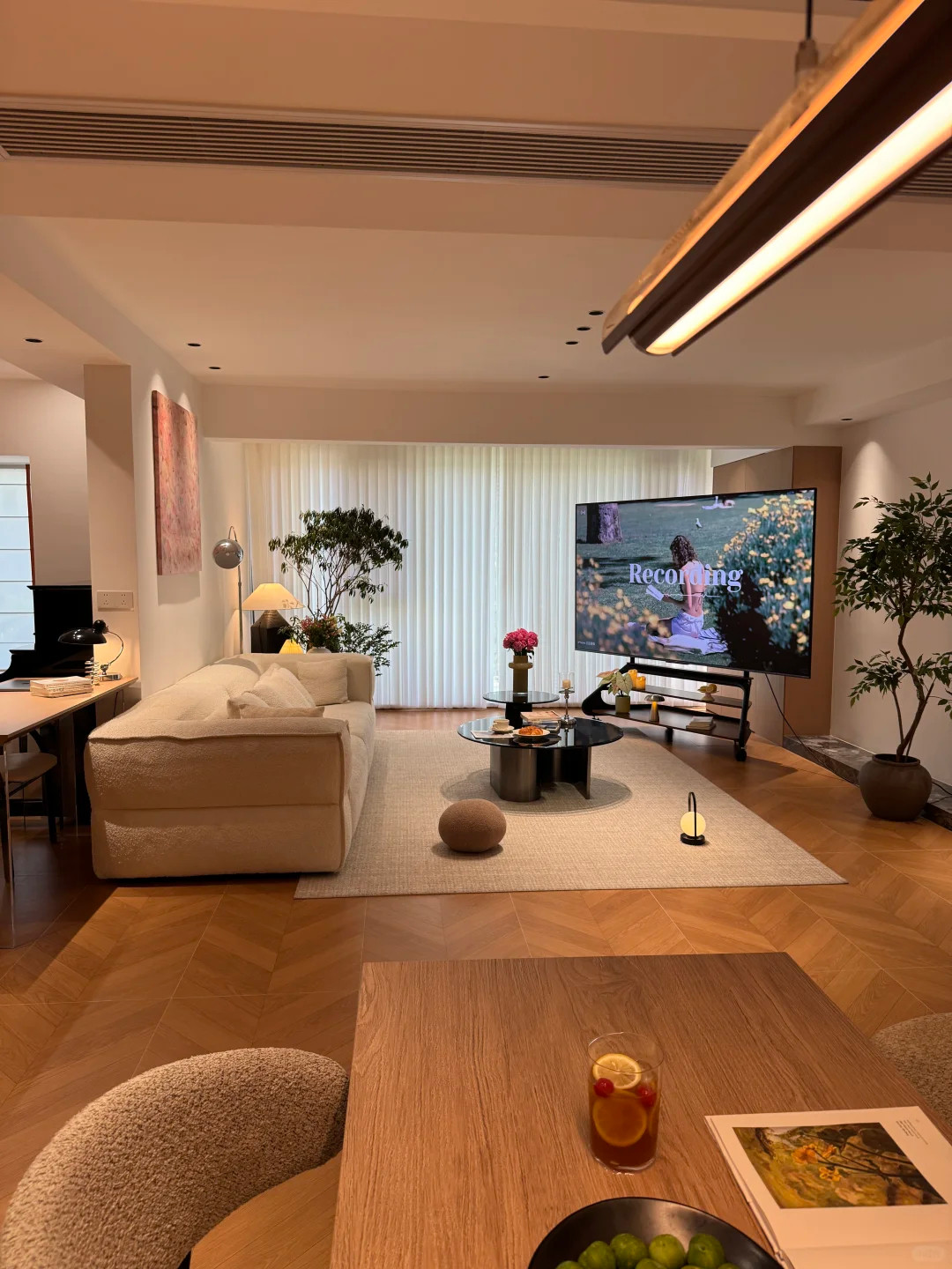 建面140㎡，套内118㎡，四房改三房，没想到现代极简风格的家也能够如此温馨又有