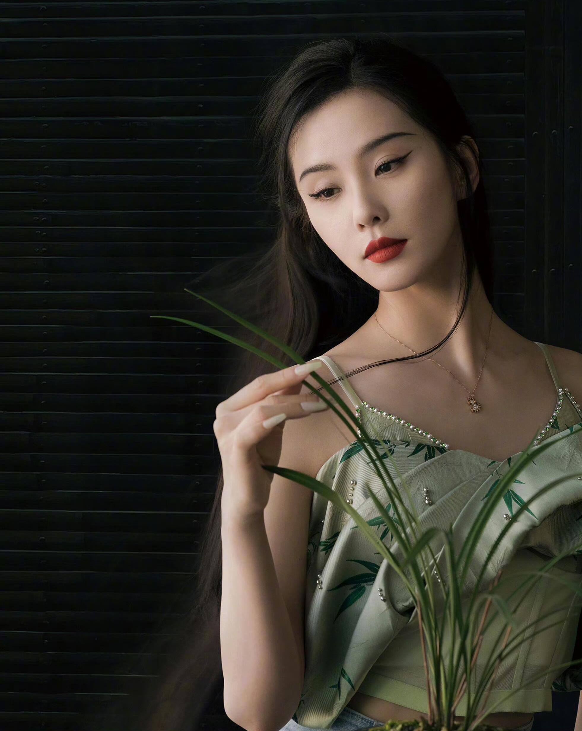 刘诗诗她拍杂志真的很出圈​​​