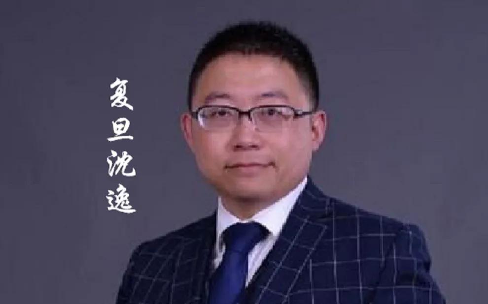 说，“西方善于装，西方一代强盗，二代做生意，三代装贵族。”这番话清一色得到