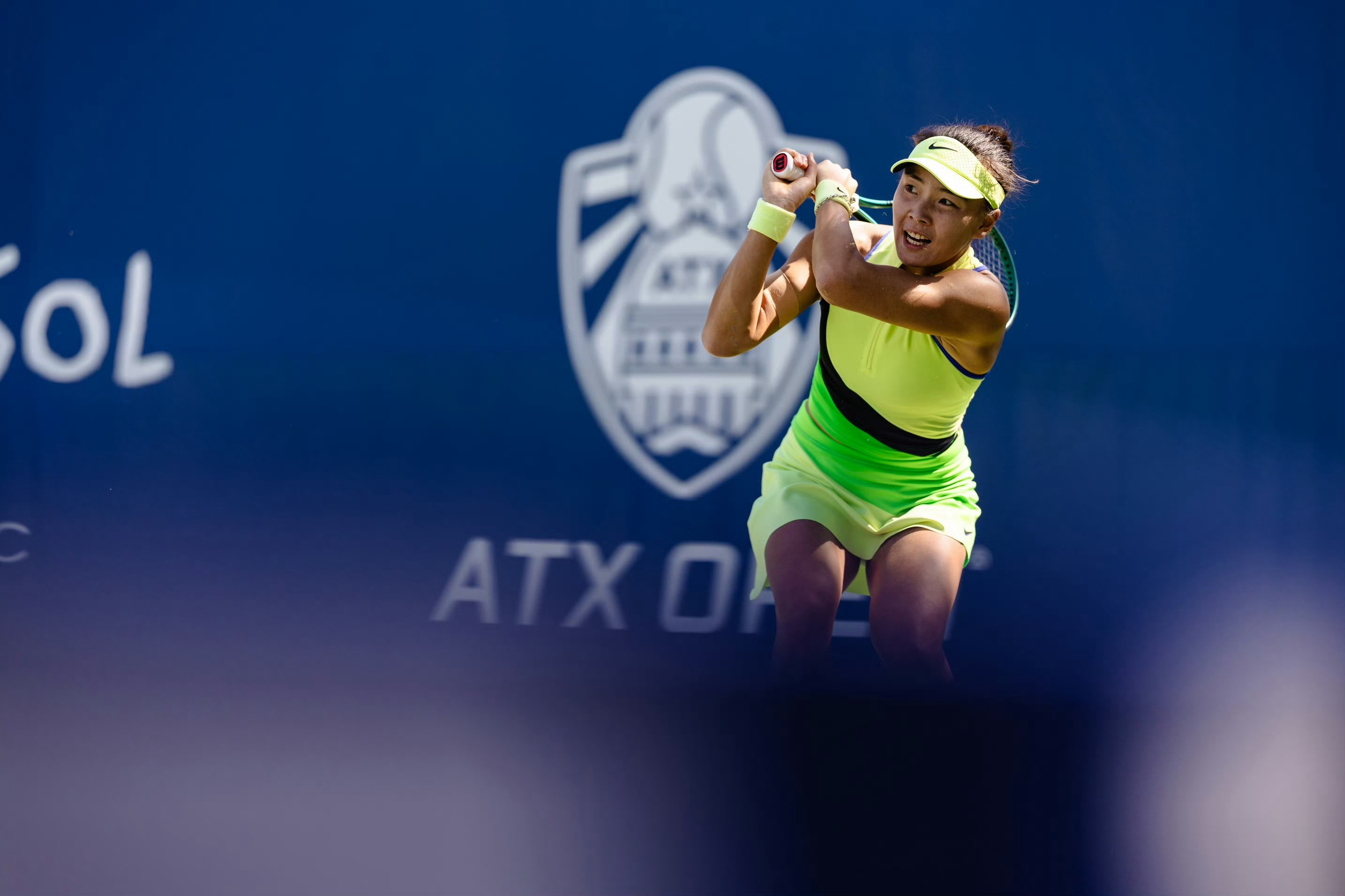 WTA奥斯汀站女单1/4决赛，以幸运落败者身份出战的袁悦，在首盘2-4落后时战至