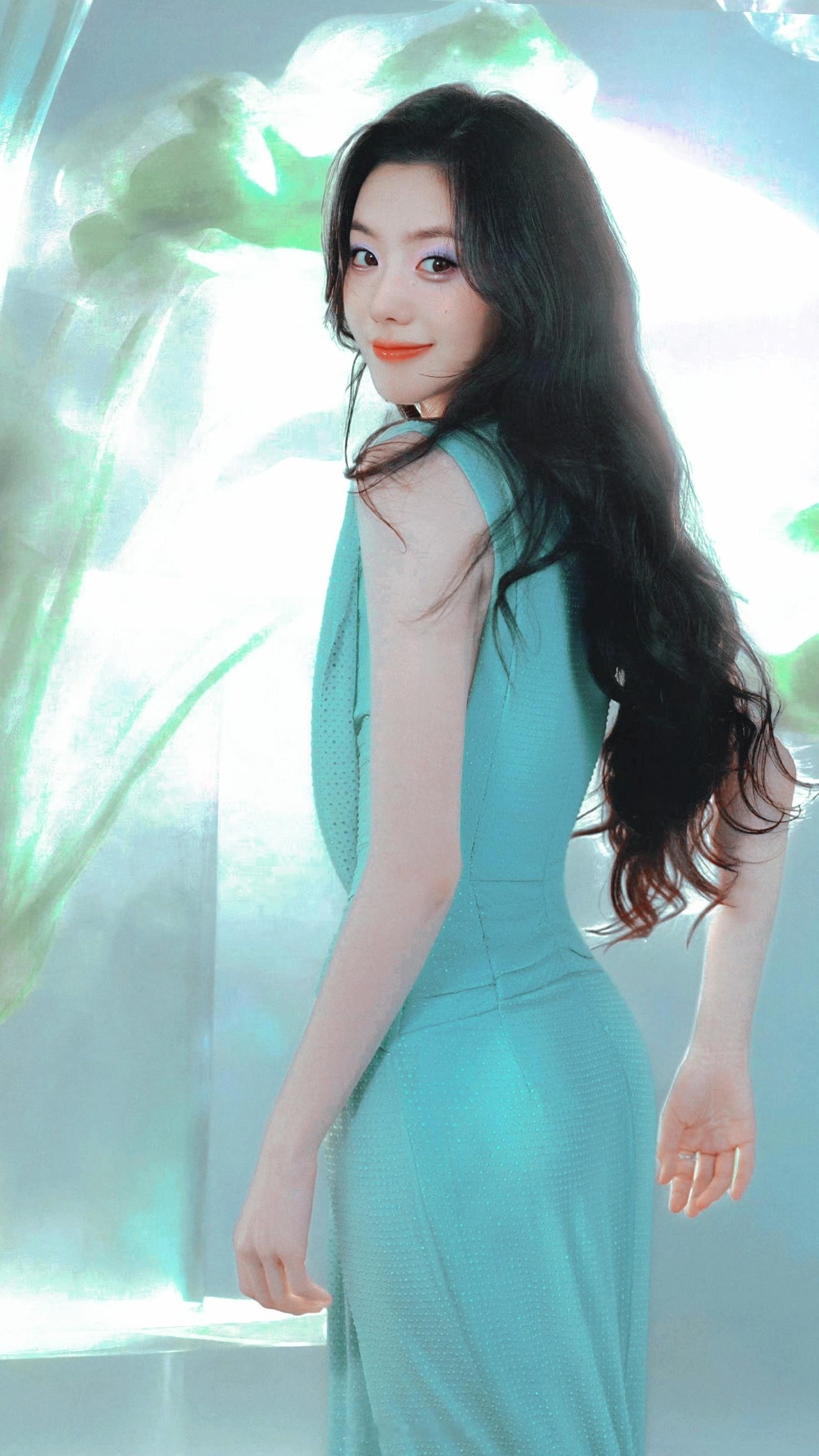 捕捉一只薄荷色蝴蝶🦋刘浩存