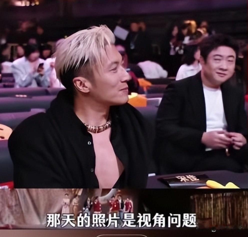 这下乔杉真急了，2G网成龙大哥都问他了，为什么不屑谢霆锋？这事儿源于2月5日