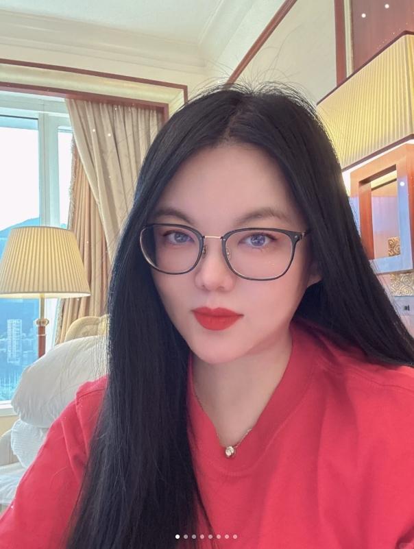 李湘为营销爱女人设花费许多心思，育有一女王诗龄，对其教育投入巨大。尽管李湘曾公开