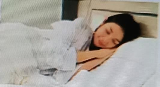 总说10点睡觉好，其实这对老人不一定适用。医生建议，过了65岁的老人睡觉