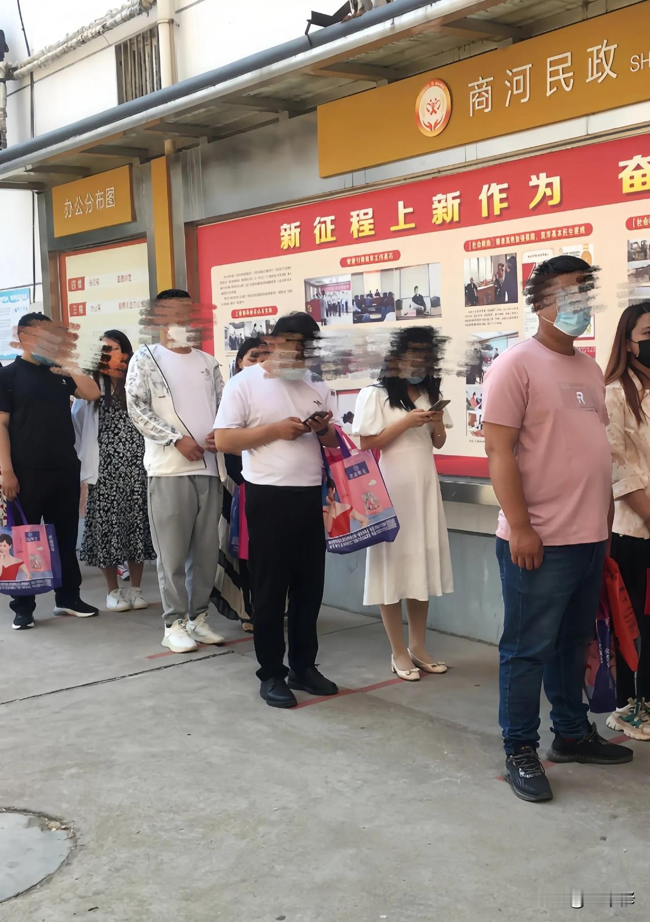 从今天开始，新的法规正式开始实行了，家长们一定要留意！最新修订的“婚姻登记条